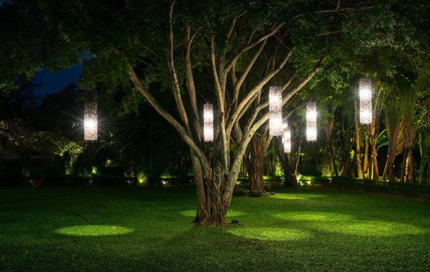 Ağaç ve Bahçe Aydınlatma Nedir? Peyzajda Doğru Işık Kullanımı Rehberi