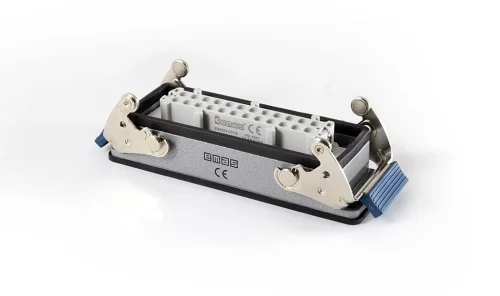 Emas EBM24PM47 Metal 24 Kontak Makine Tipi Priz 16A Alttan Girişli 2 Metal Mandallı Çok Kontaklı - 1