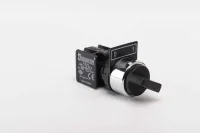 Emas KB34S2 Plastik 1NO (0-I) 60° Seçici Kalıcı 22 mm Buton - 1