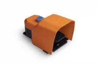 Emas PDKS11GX23T Metal Korumalı (1NO+1NC)+2NC İki Kademeli Resetli Tekli Turuncu Plastik Pedal - 1