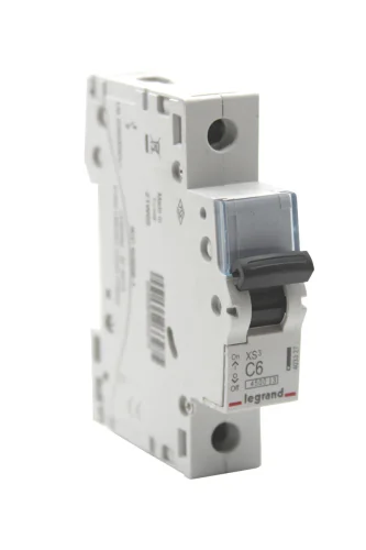 Legrand 403331 XS3 1 Kutup C Tipi 25A 4.5kA Otomatik Sigorta - 1